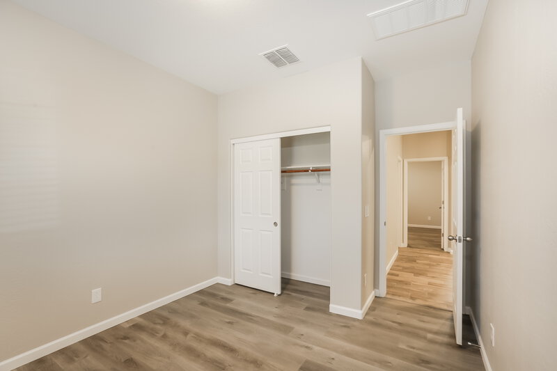 2,085/Mo, 4076 W Ardmore Rd Laveen, AZ 85339 Bedroom View 3