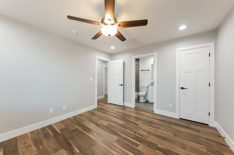 1,885/Mo, 4653 S 38th Glen Phoenix, AZ 85041 Main Bedroom View