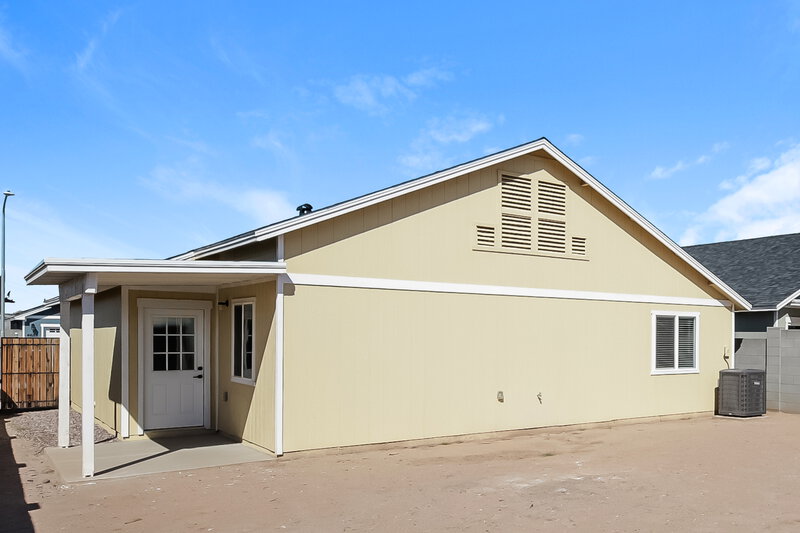 1,885/Mo, 4653 S 38th Glen Phoenix, AZ 85041 Rear View