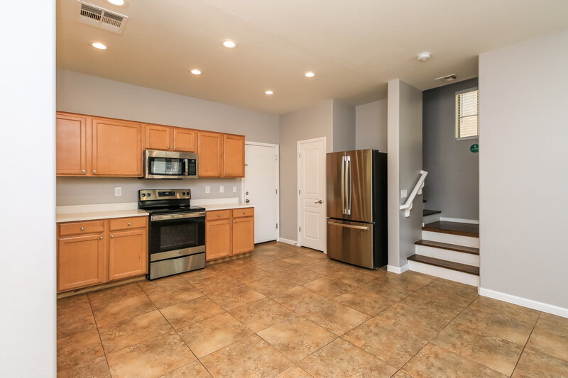 1,890/Mo, 451 S Hawes Rd Unit 71 Mesa, AZ 85208 Kitchen View 2