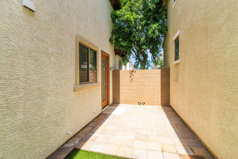 1,890/Mo, 451 S Hawes Rd Unit 71 Mesa, AZ 85208 Rear View