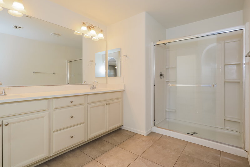 2,170/Mo, 28903 N 124th Dr Peoria, AZ 85383 Main Bathroom View