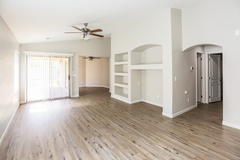 2,050/Mo, 7223 W Winslow Ave Phoenix, AZ 85043 Living Room View