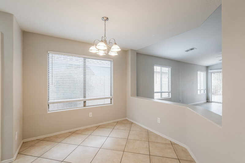 1,940/Mo, 7223 W Winslow Ave Phoenix, AZ 85043 Dining Room View