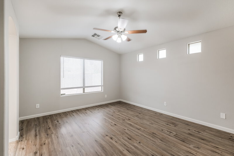 1,940/Mo, 7223 W Winslow Ave Phoenix, AZ 85043 Main Bedroom View