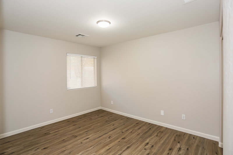 2,050/Mo, 7223 W Winslow Ave Phoenix, AZ 85043 Bedroom View 3