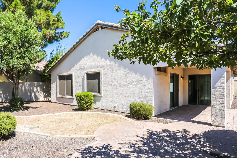 2,050/Mo, 7223 W Winslow Ave Phoenix, AZ 85043 Rear View