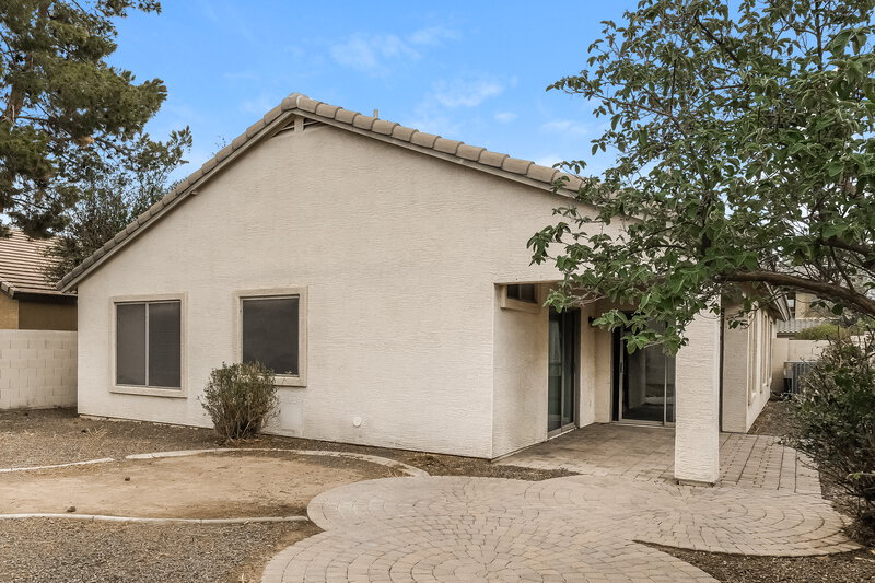 1,940/Mo, 7223 W Winslow Ave Phoenix, AZ 85043 Rear View