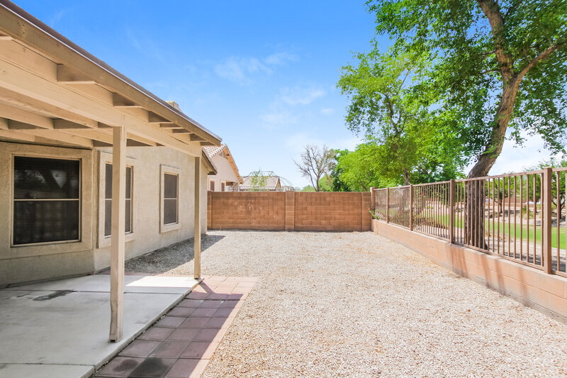 1,925/Mo, 3128 W Alta Vista Rd Phoenix, AZ 85041 Rear View