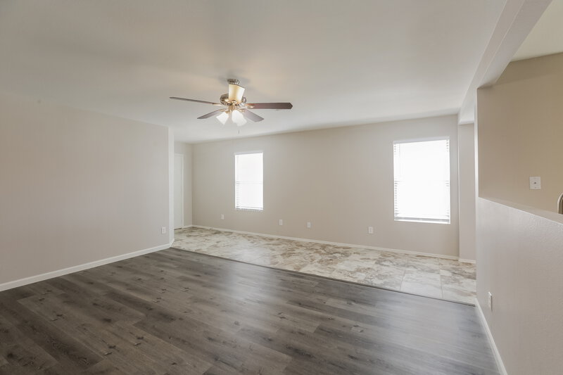 2,115/Mo, 11818 W Larkspur Dr El Mirage, AZ 85335 Living Room View