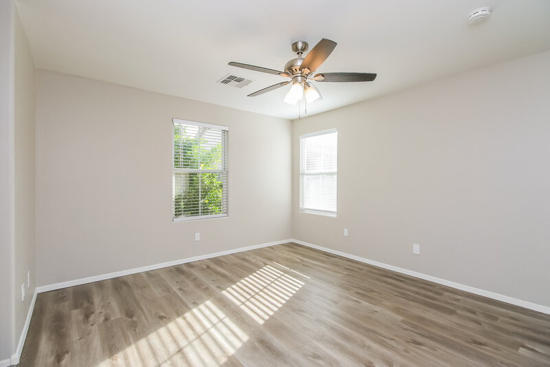 1,940/Mo, 10110 E Isleta Ave Mesa, AZ 85209 Main Bedroom View