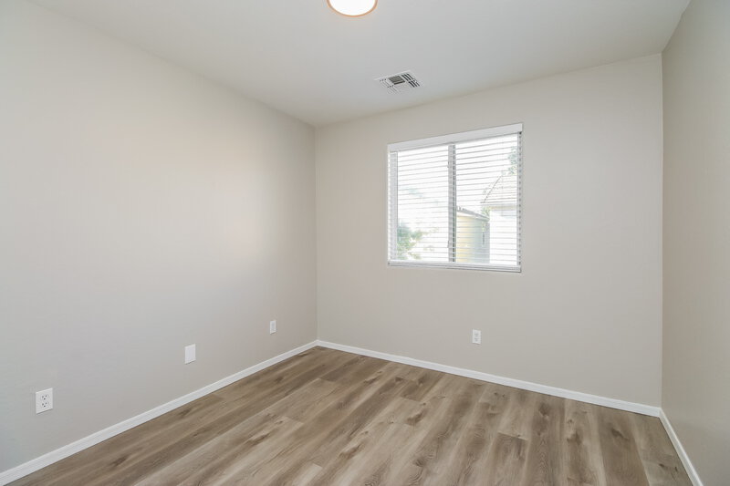 1,940/Mo, 10110 E Isleta Ave Mesa, AZ 85209 Bedroom View 2