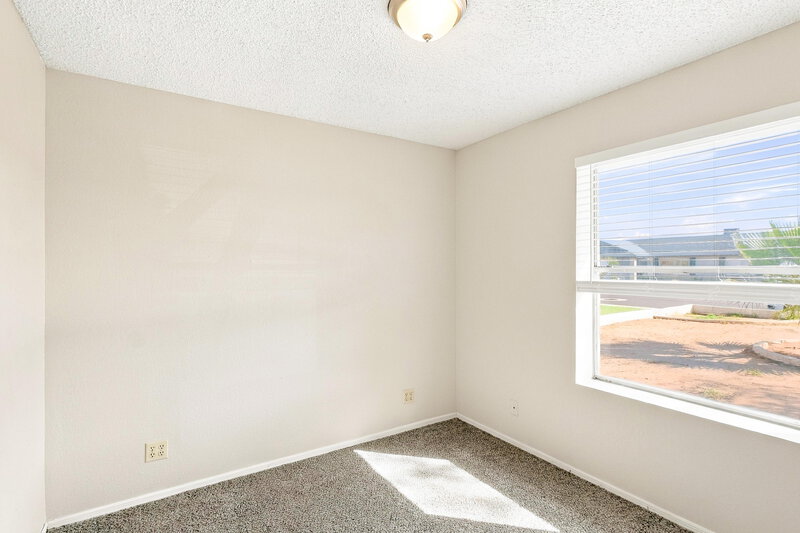 1,905/Mo, 8602 W Ruth Ave Peoria, AZ 85345 Bedroom View 2