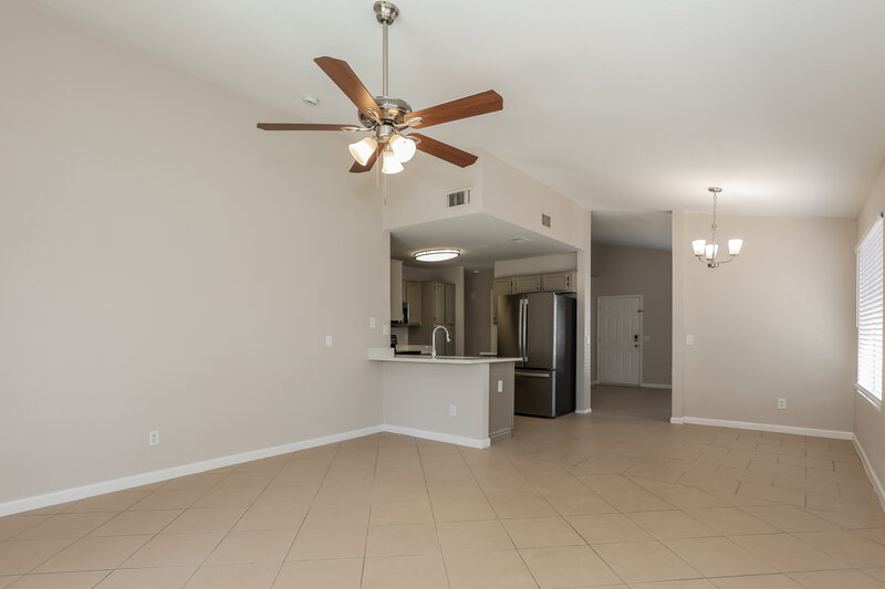 2,305/Mo, 5033 E Covina St Mesa, AZ 85205 Family Room View 2