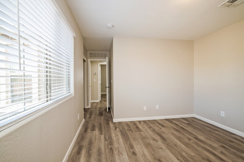 1,905/Mo, 3707 W Thalia Ct Phoenix, AZ 85086 Bedroom View