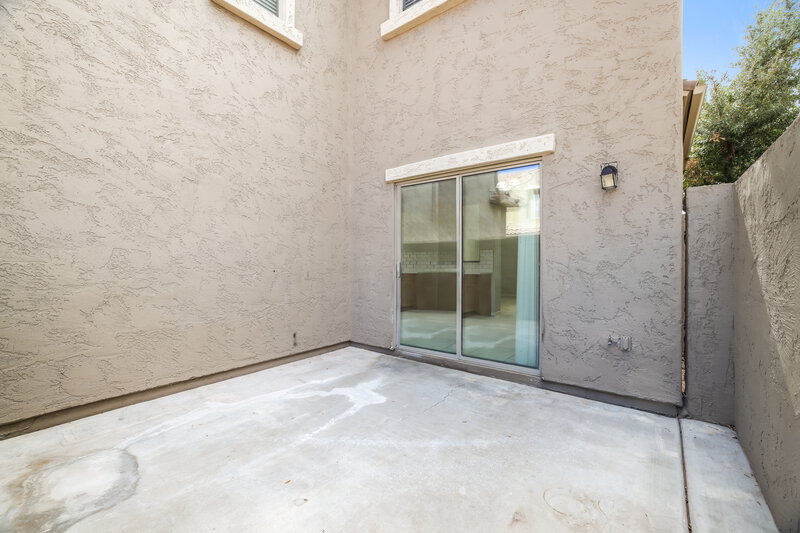 1,905/Mo, 3707 W Thalia Ct Phoenix, AZ 85086 Patio View