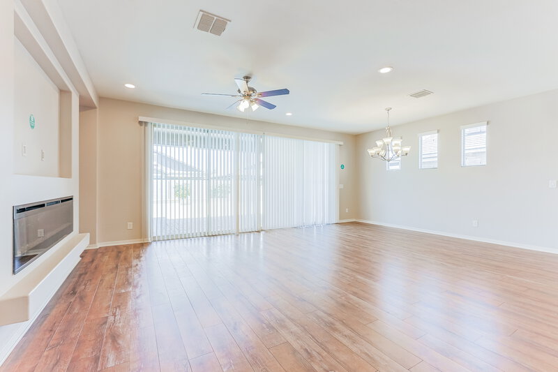 2,415/Mo, 20364 E Carriage Way Queen Creek, AZ 85142 Living Room View 2