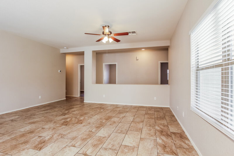 2,515/Mo, 3134 W Cavedale Dr Phoenix, AZ 85083 Dining Room View