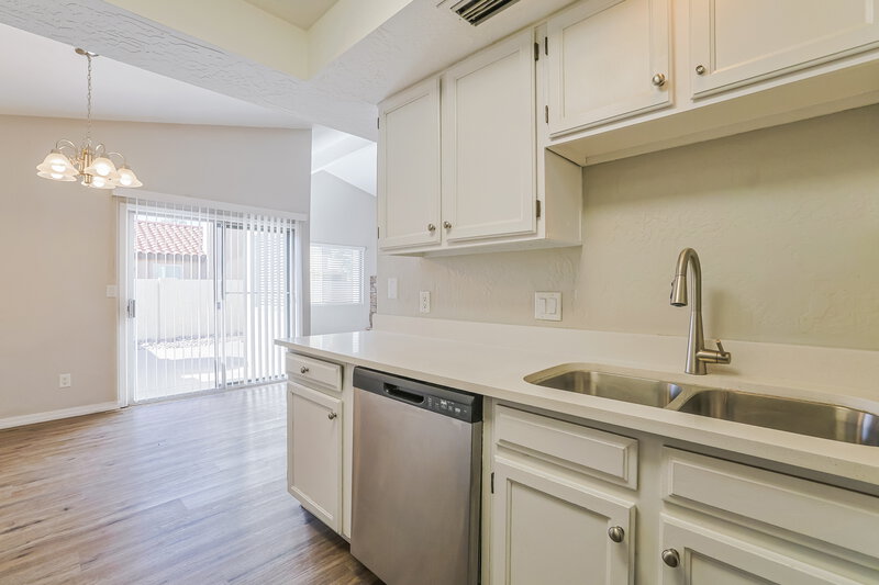 2,295/Mo, 2243 E Forge Ave Mesa, AZ 85204 Kitchen View
