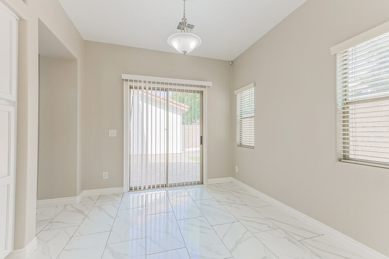 2,360/Mo, 4672 E Laurel Ave Gilbert, AZ 85234 Dining Room View