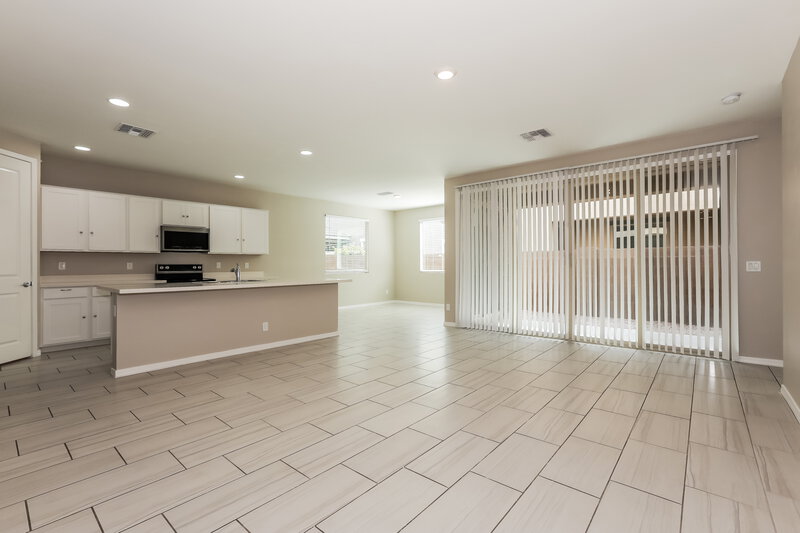 2,320/Mo, 9259 E Static Ave Mesa, AZ 85212 Living Room View 2