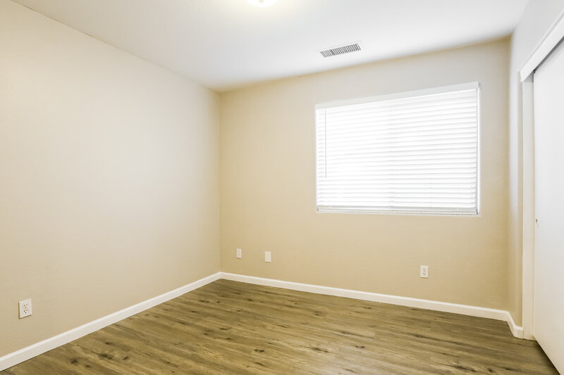 1,950/Mo, 8411 W Lewis Ave, Unit #137 Phoenix, AZ 85037 Bedroom View