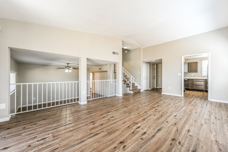 2,115/Mo, 4725 W Wescott Dr Glendale, AZ 85308 Living Room View 3