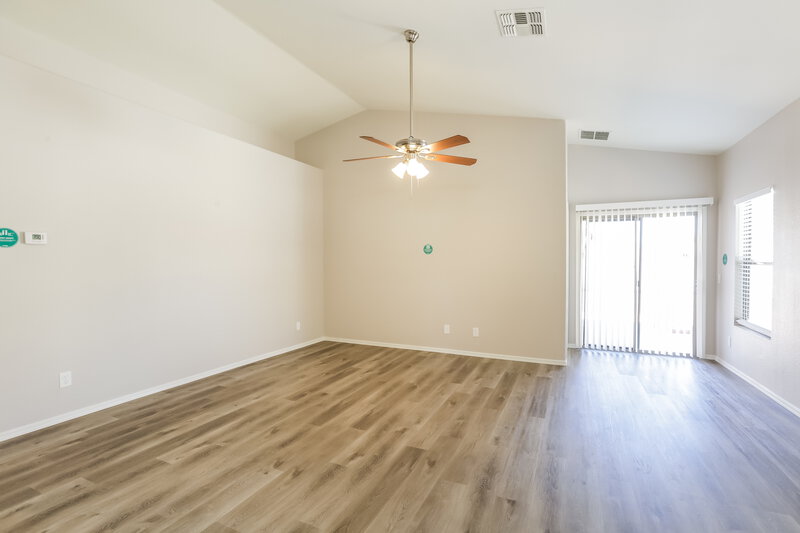 2,095/Mo, 6350 W Hilton Ave Phoenix, AZ 85043 Living Room View 2
