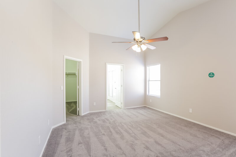 2,095/Mo, 6350 W Hilton Ave Phoenix, AZ 85043 Main Bedroom View