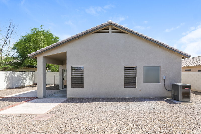 2,095/Mo, 6350 W Hilton Ave Phoenix, AZ 85043 Rear View