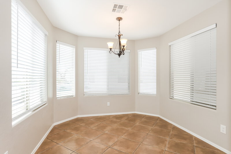 2,160/Mo, 23189 S 215th St Queen Creek, AZ 85142 Dining Room View