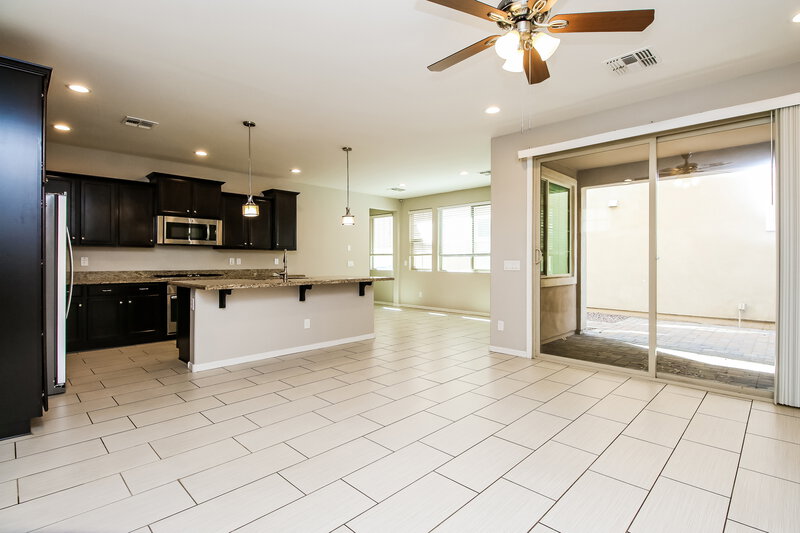 2,470/Mo, 2252 S Osborn Ln Gilbert, AZ 85295 Living Room View 2