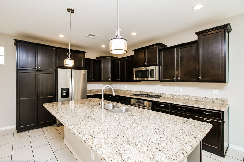 2,470/Mo, 2252 S Osborn Ln Gilbert, AZ 85295 Kitchen View 2