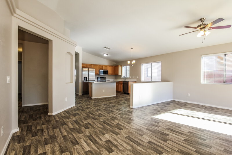 1,790/Mo, 12417 W Mandalay Ln El Mirage, AZ 85335 Dining Room View 2