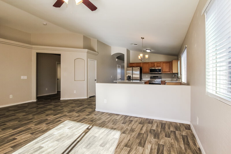 1,790/Mo, 12417 W Mandalay Ln El Mirage, AZ 85335 Dining Room View 3