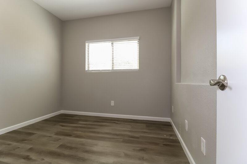 2,385/Mo, 953 E Dee St Avondale, AZ 85323 Bedroom View 4