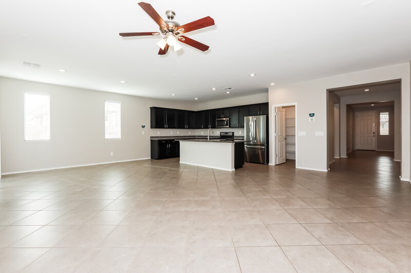 2,740/Mo, 23293 S 226th Way Queen Creek, AZ 85142 Living Room View