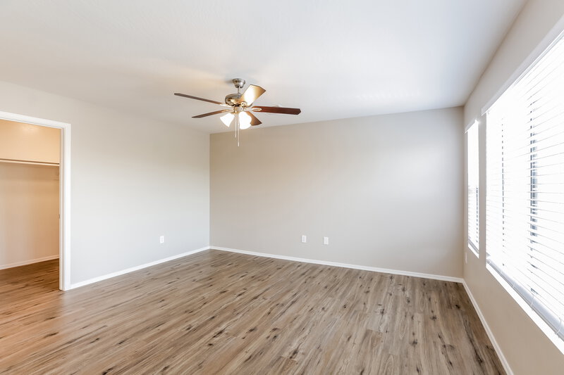 2,245/Mo, 3929 W Irwin Ave Phoenix, AZ 85041 Main Bedroom View