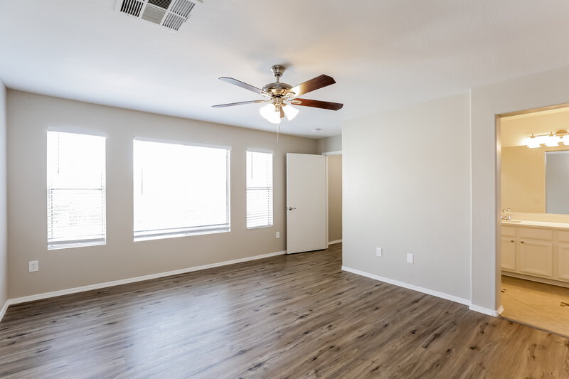 2,245/Mo, 3929 W Irwin Ave Phoenix, AZ 85041 Main Bedroom View 2