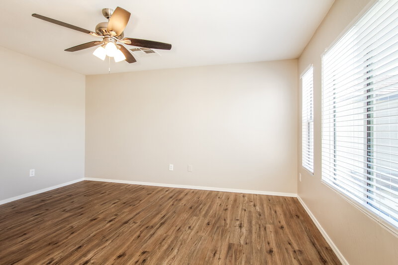2,200/Mo, 3929 W Irwin Ave Phoenix, AZ 85041 Bedroom View 4