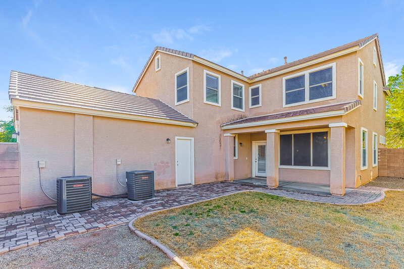 2,950/Mo, 2606 E Bart St Gilbert, AZ 85295 Rear View