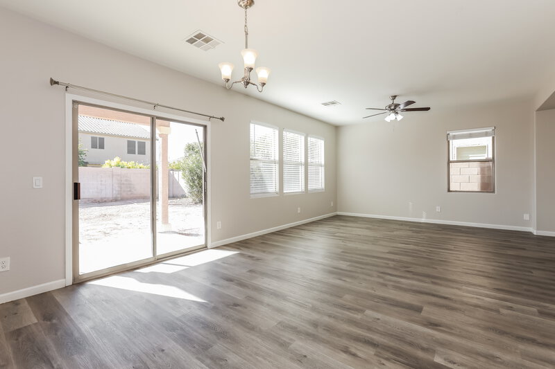 2,440/Mo, 4515 E Oxford Ln Gilbert, AZ 85295 Dining Room View