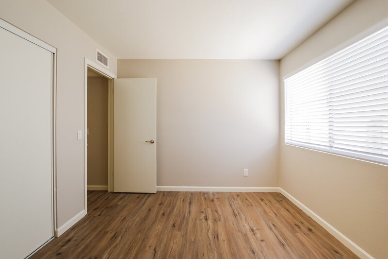 2,260/Mo, 8851 W St John Rd Peoria, AZ 85382 Bedroom View