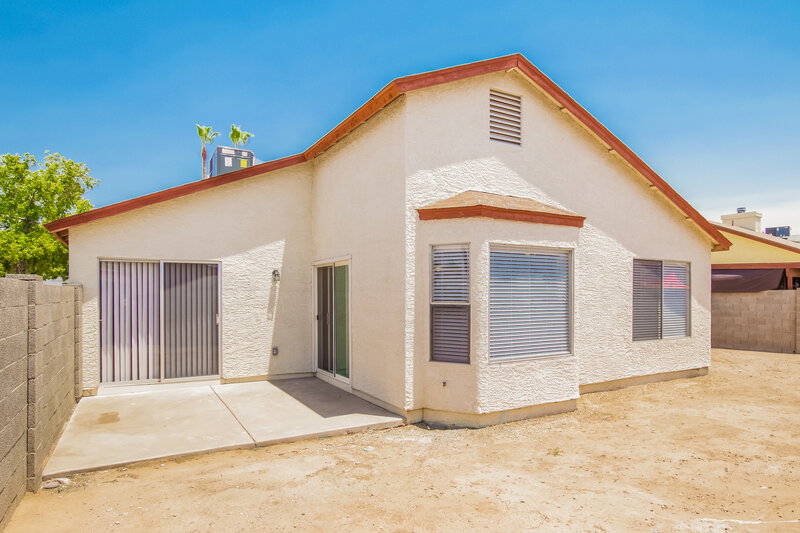 2,260/Mo, 8851 W St John Rd Peoria, AZ 85382 Rear View