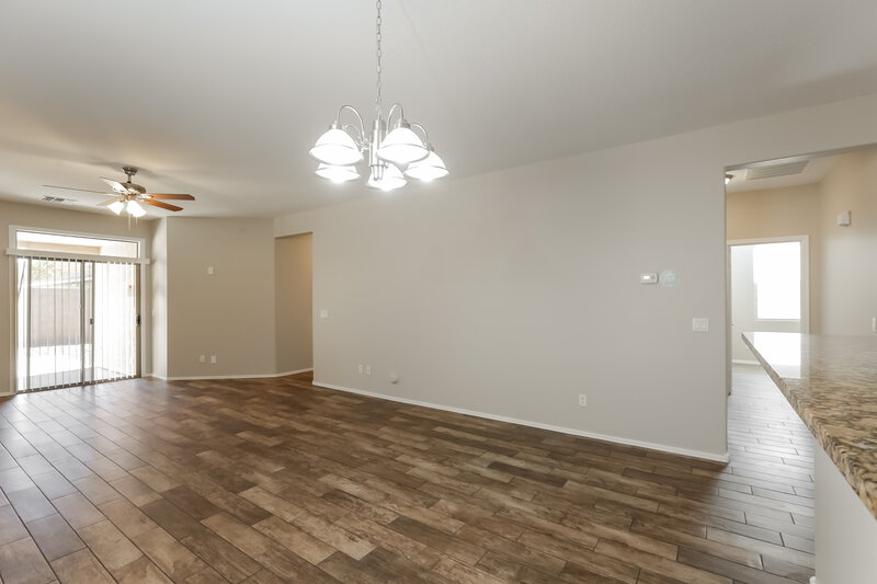 3,160/Mo, 6913 W Maldonado Rd Laveen, AZ 85339 Dining Room View 2