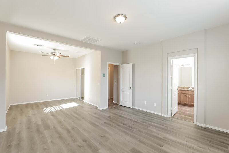 3,160/Mo, 6913 W Maldonado Rd Laveen, AZ 85339 Main Bedroom View 2