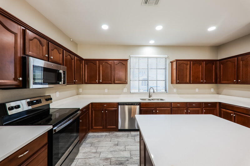 2,555/Mo, 2432 W Dusty Wren Dr Phoenix, AZ 85085 Kitchen View 2