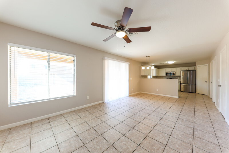 1,835/Mo, 12329 W Windrose Dr El Mirage, AZ 85335 Living Room View
