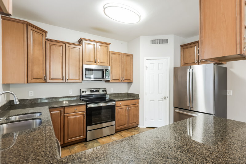 2,725/Mo, 34929 N 30th Dr Phoenix, AZ 85086 Kitchen View