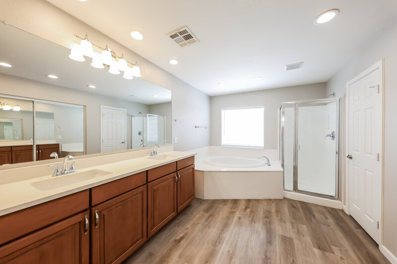 2,725/Mo, 34929 N 30th Dr Phoenix, AZ 85086 Main Bathroom View